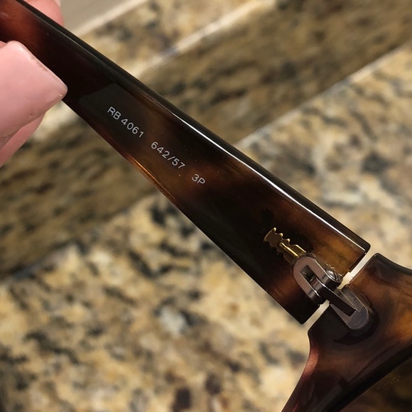 AUTHENTIC Women’s RayBan Sunglasses - Picture 5 of 5